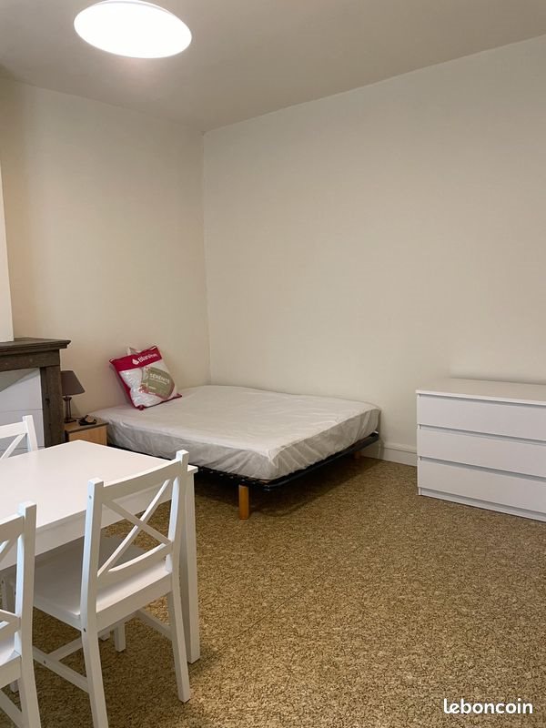 Appartement à louer, 22m², Lons-le-Saunier