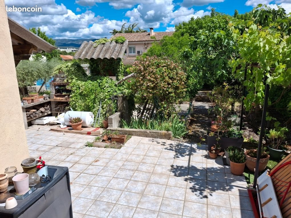 Maison à louer, 100m², L'Isle-sur-la-Sorgue