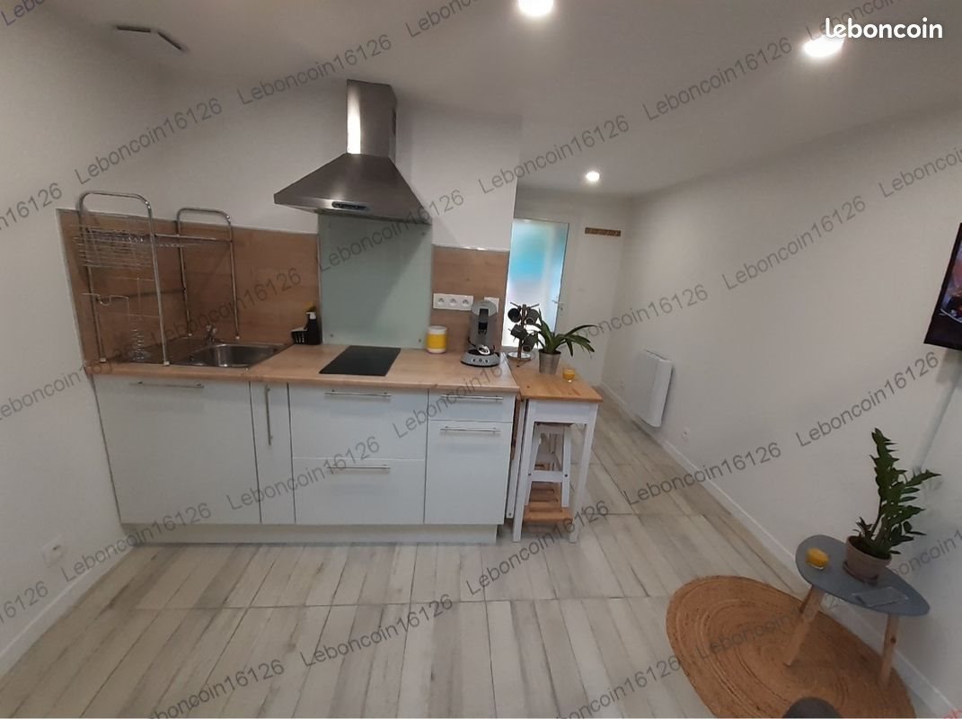 Appartement à louer, 21m², Angoulême