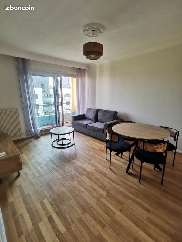 Appartement à louer, 47m², Lyon 8ème