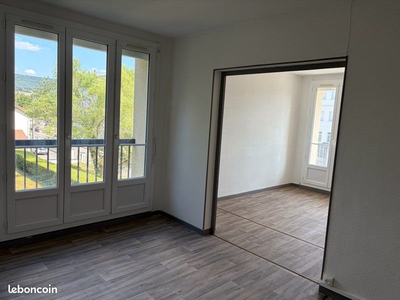 Appartement à louer, 74m², Lons-le-Saunier