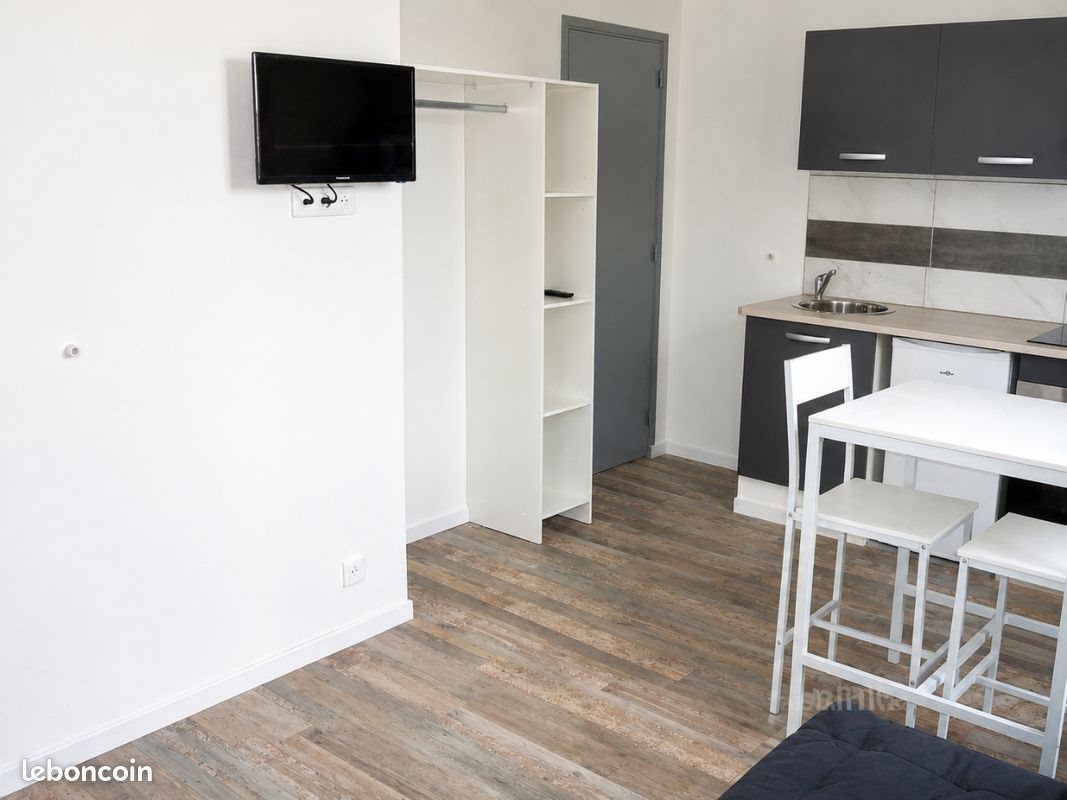 Appartement à louer, 19m², Pau