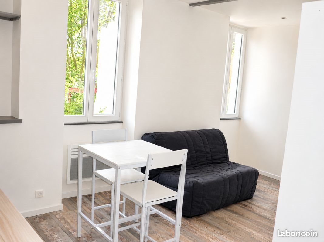 Appartement à louer, 19m², Pau