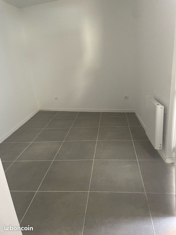 Appartement à louer, 19m², Bourgoin-Jallieu