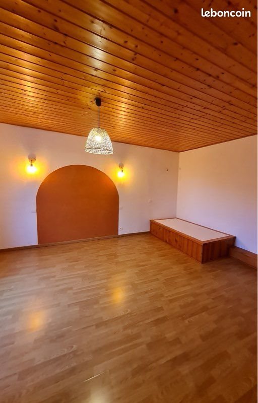 Appartement à louer, 60m², Langeac