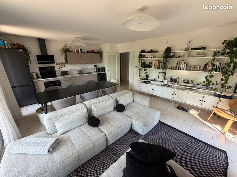Appartement à louer, 70m², Argonay
