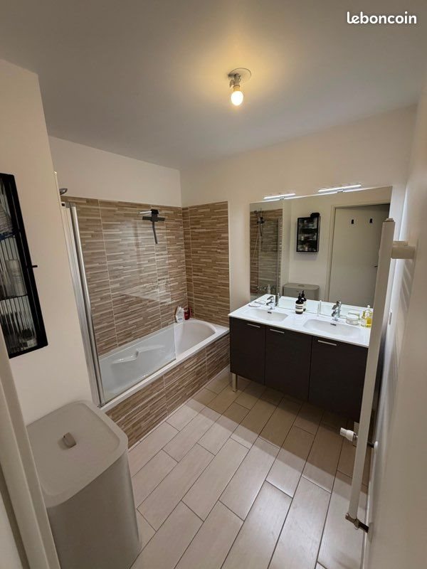 Appartement à louer, 70m², Argonay