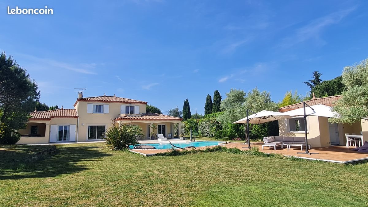 Maison à vendre, 191m², Clermont-le-Fort