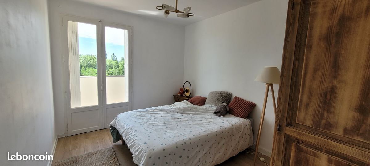 Appartement à louer, 76m², Talence