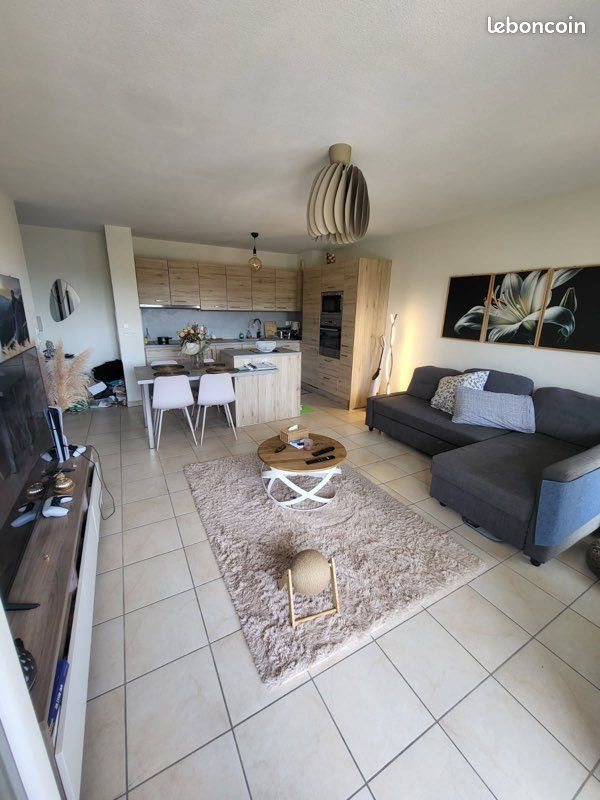 Appartement à louer, 60m², Cuers