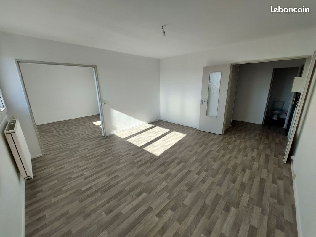 Appartement à louer, 74m², Billère