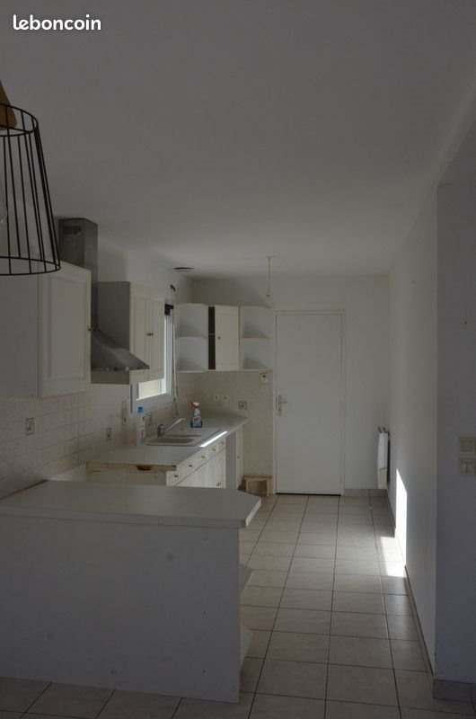 Maison à louer, 93m², Ploemel