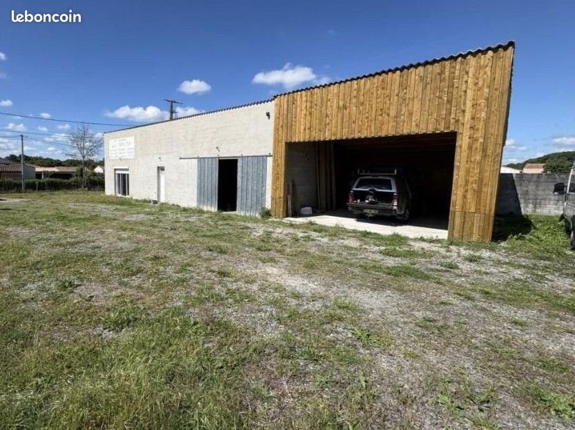 Maison à louer, 200m², Saint-Hilaire-la-Palud