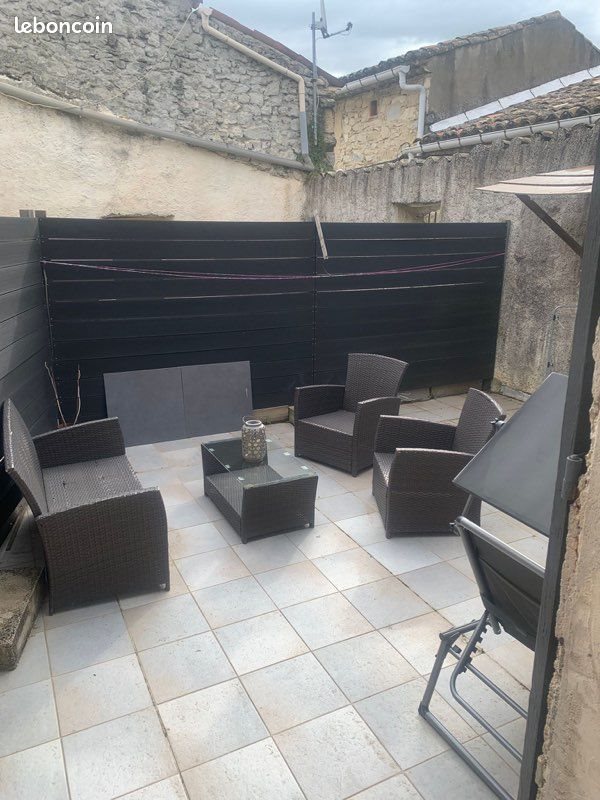 Appartement à louer, 30m², Moulézan