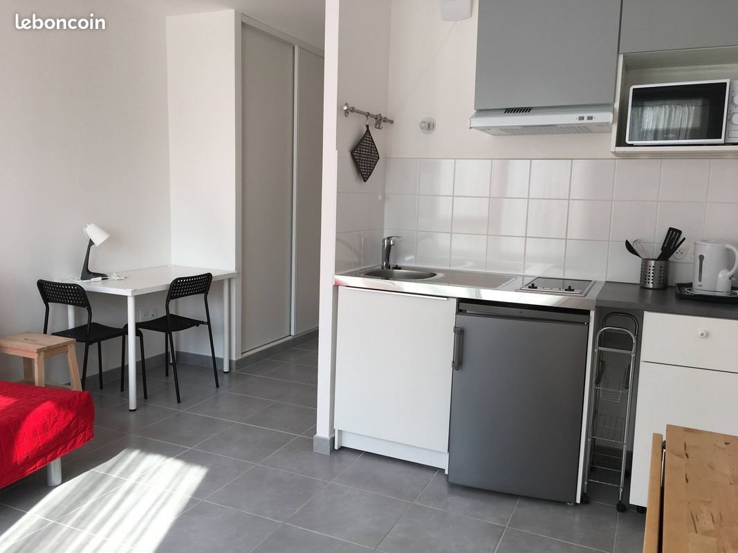 Appartement à louer, 23m², Sèvres