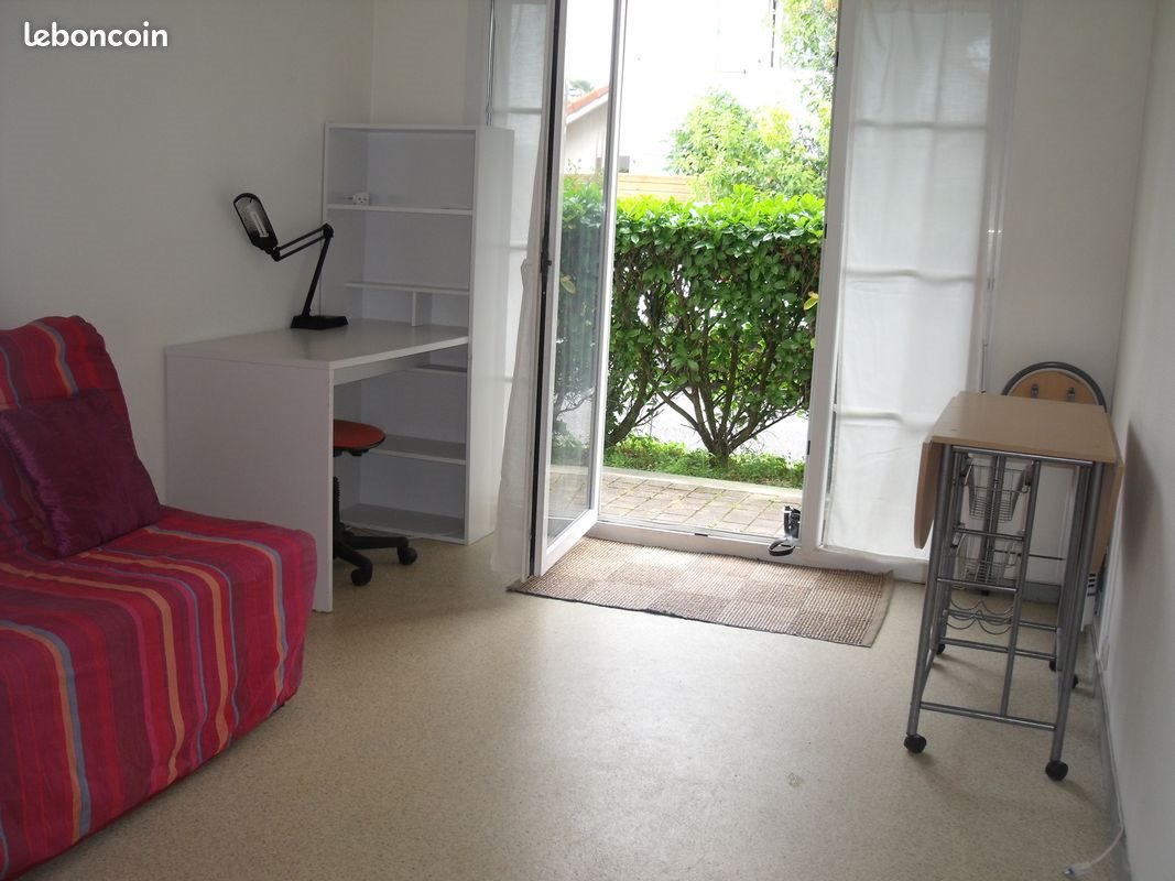 Appartement à louer, 18m², Pau