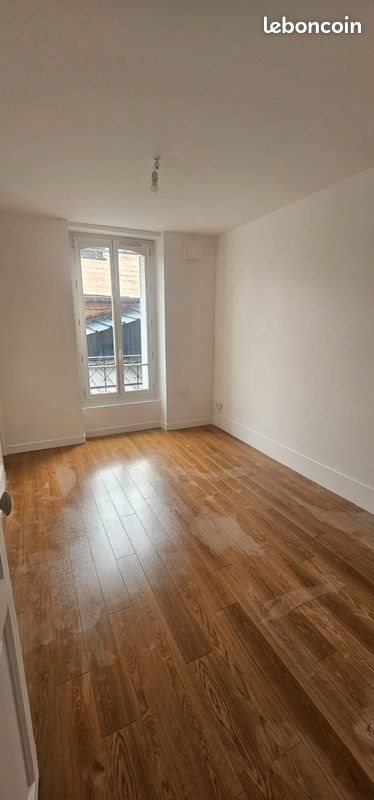 Appartement à louer, 49m², Courbevoie