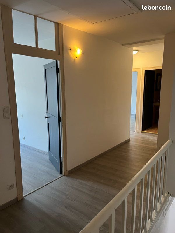 Appartement à louer, 113m², La Châtaigneraie