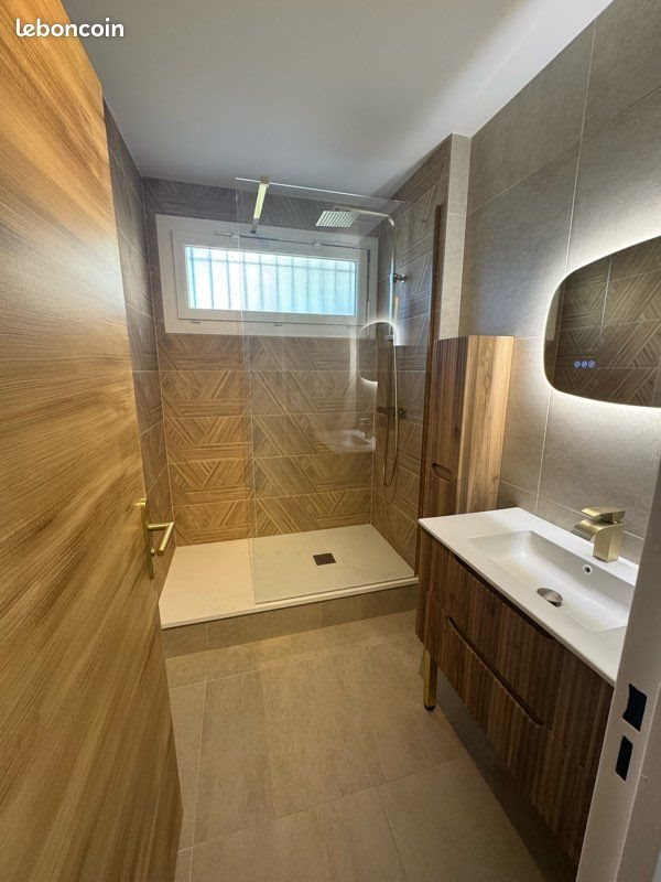Appartement à louer, 63m², Hyères