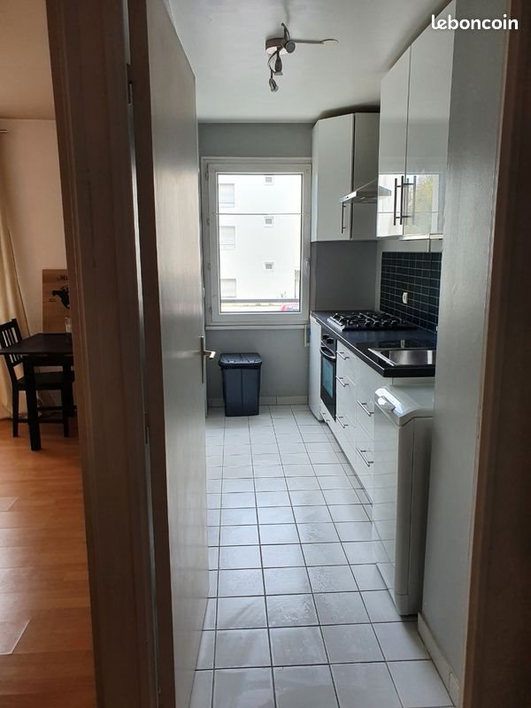 Appartement à louer, 29m², Guyancourt