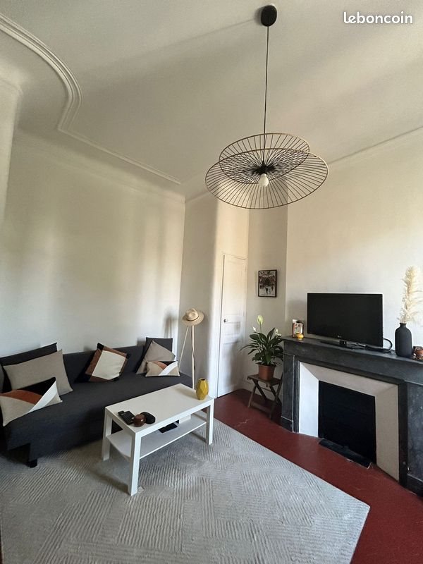Appartement à louer, 47m², Marseille 8ème