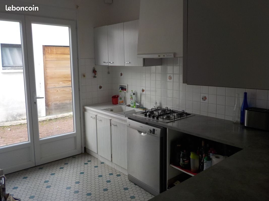 Maison à louer, 73m², Pons
