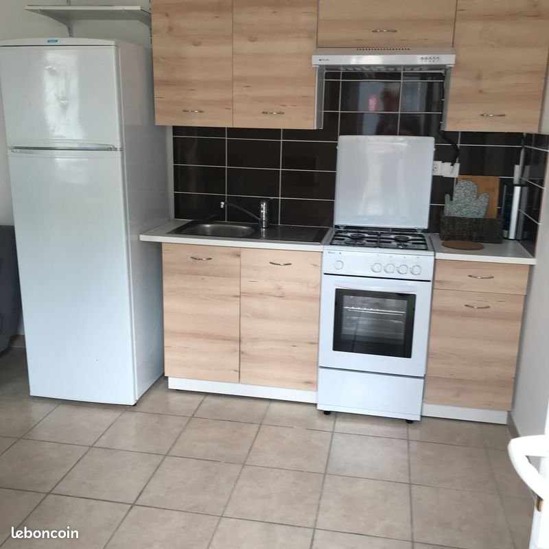 Maison à louer, 27m², Gabian