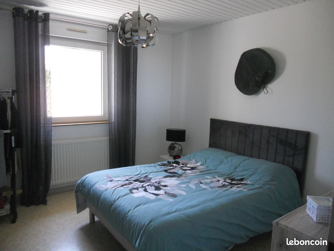 Appartement à louer, 84m², La Vèze