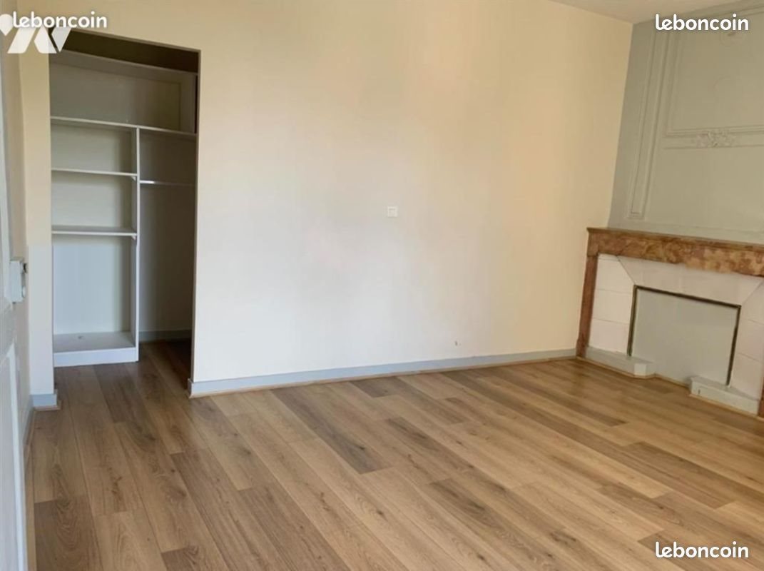 Appartement à louer, 80m², Pesmes