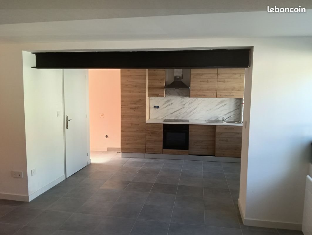 Maison à louer, 60m², Neufchâtel-en-Saosnois