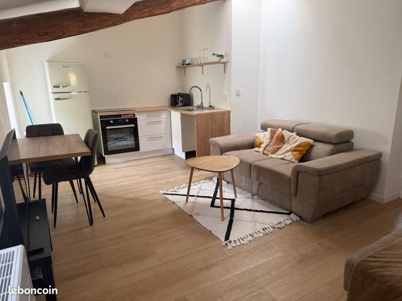 Appartement à louer, 40m², Saint-Paul-Trois-Châteaux
