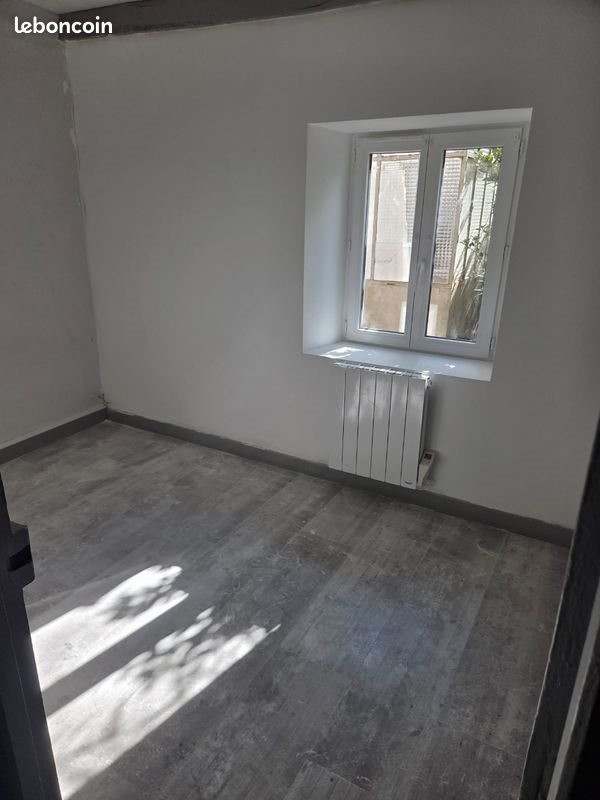 Maison à louer, 56m², Saint-Benin-d'Azy