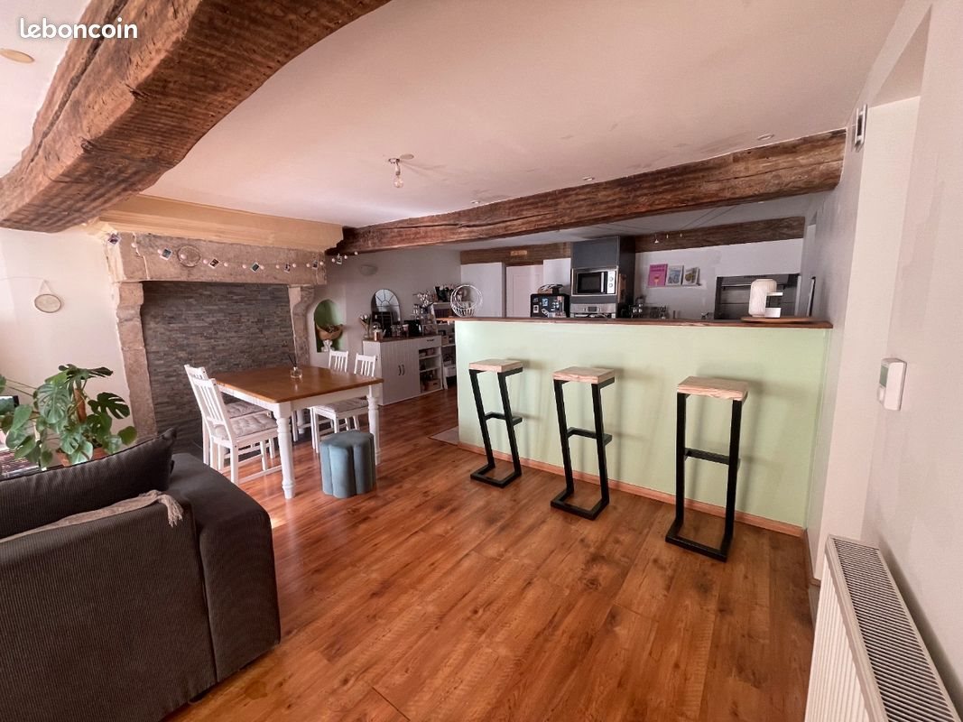 Appartement à louer, 64m², Belleville