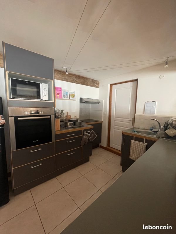 Appartement à louer, 64m², Belleville