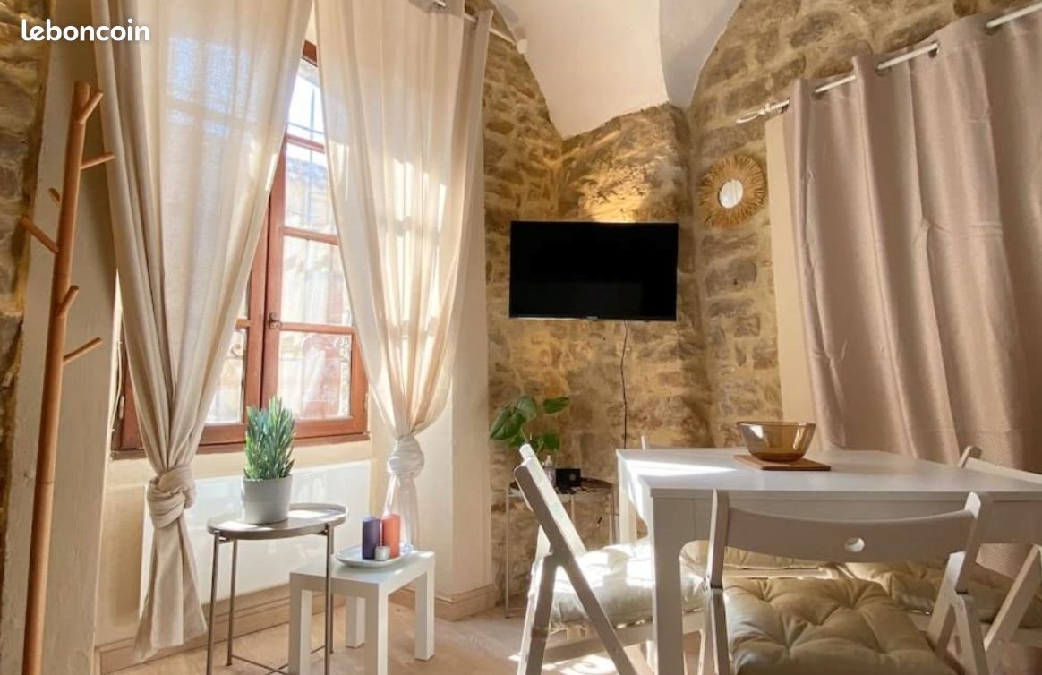 Appartement à louer, 25m², Mornas