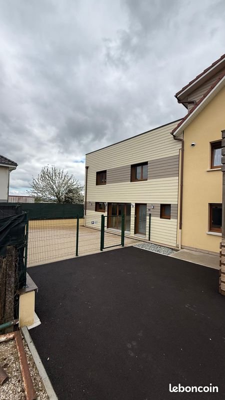 Appartement à louer, 155m², Arcey