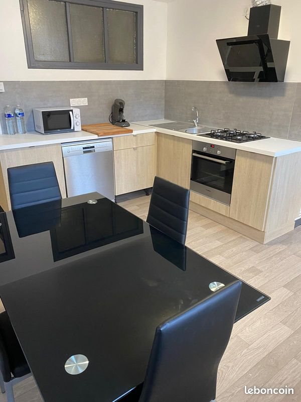 Appartement à louer, 70m², Sedan
