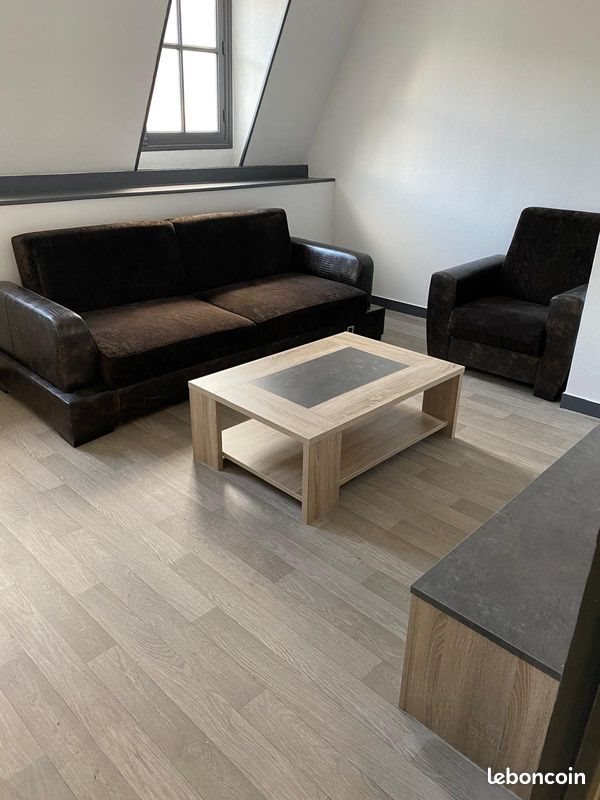 Appartement à louer, 70m², Sedan