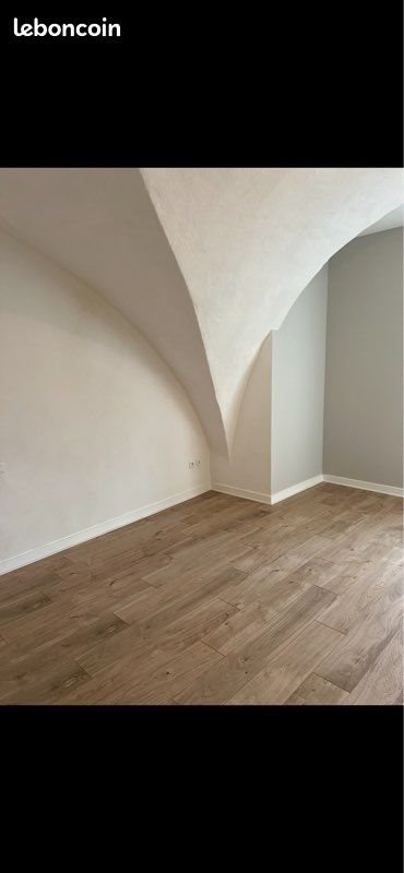 Maison à louer, 72m², Saint-André-d'Apchon
