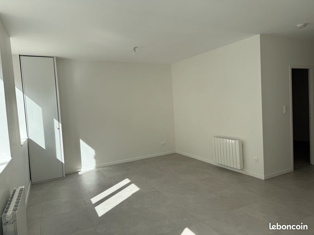 Appartement à louer, 49m², Courzieu