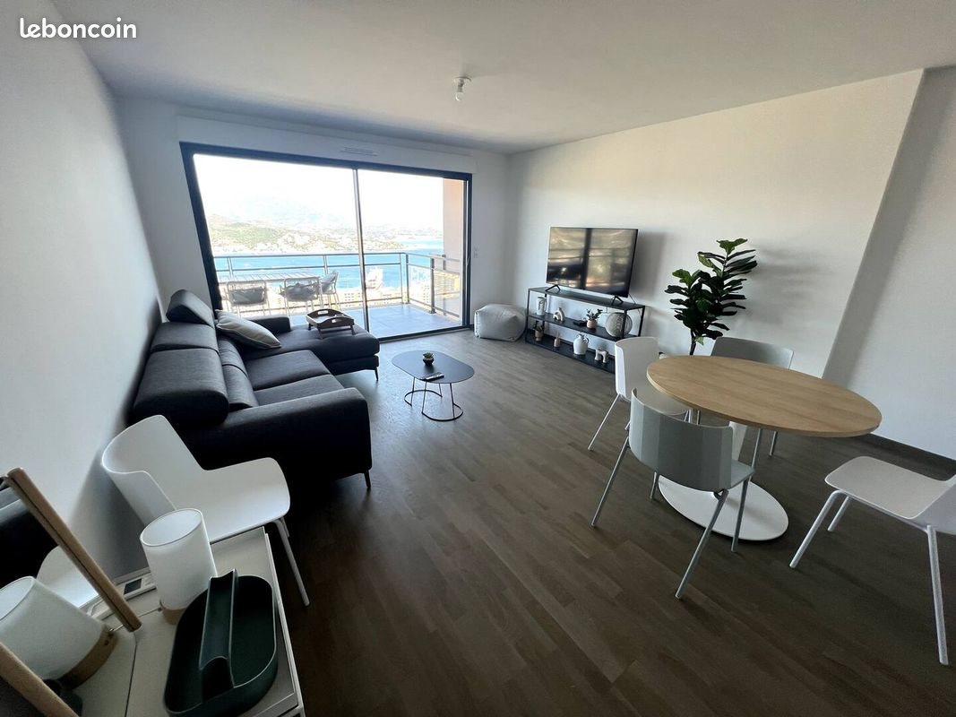 Appartement à louer, 63m², Ajaccio