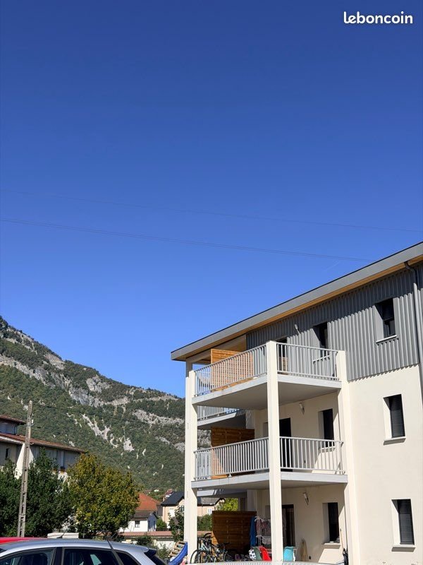 Appartement à louer, 78m², Culoz