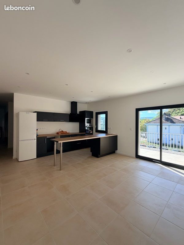 Appartement à louer, 78m², Culoz
