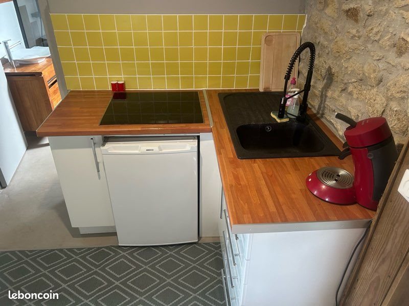 Appartement à louer, 35m², Saint-Etienne-de-Montluc