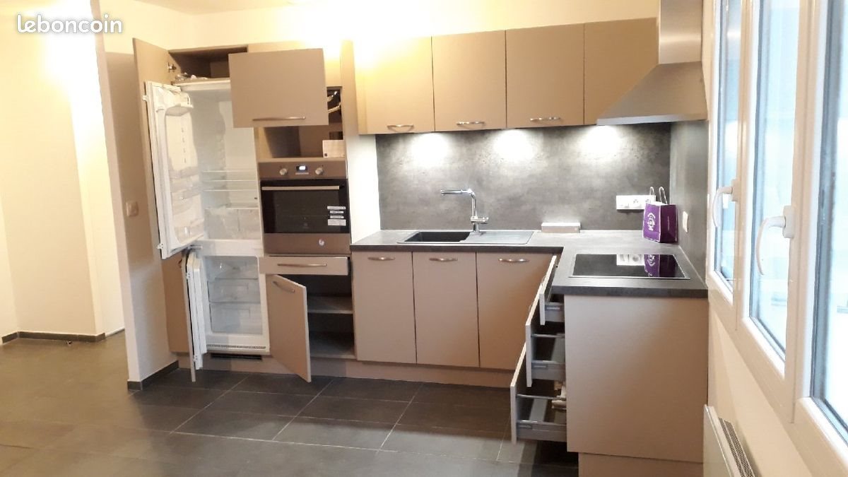 Appartement à louer, 53m², Saint-Martin-d'Hères