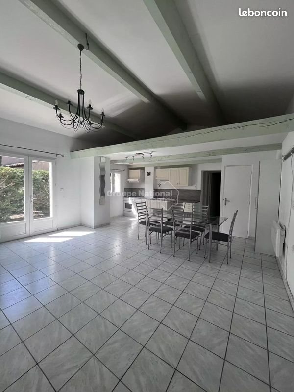 Maison à louer, 70m², Pélissanne