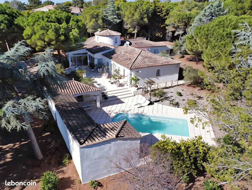 Maison à vendre, 243m², Villemoustaussou