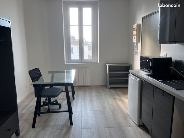 Appartement à louer, 26m², Angoulême