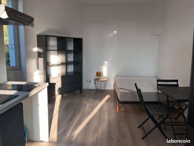 Appartement à louer, 26m², Angoulême