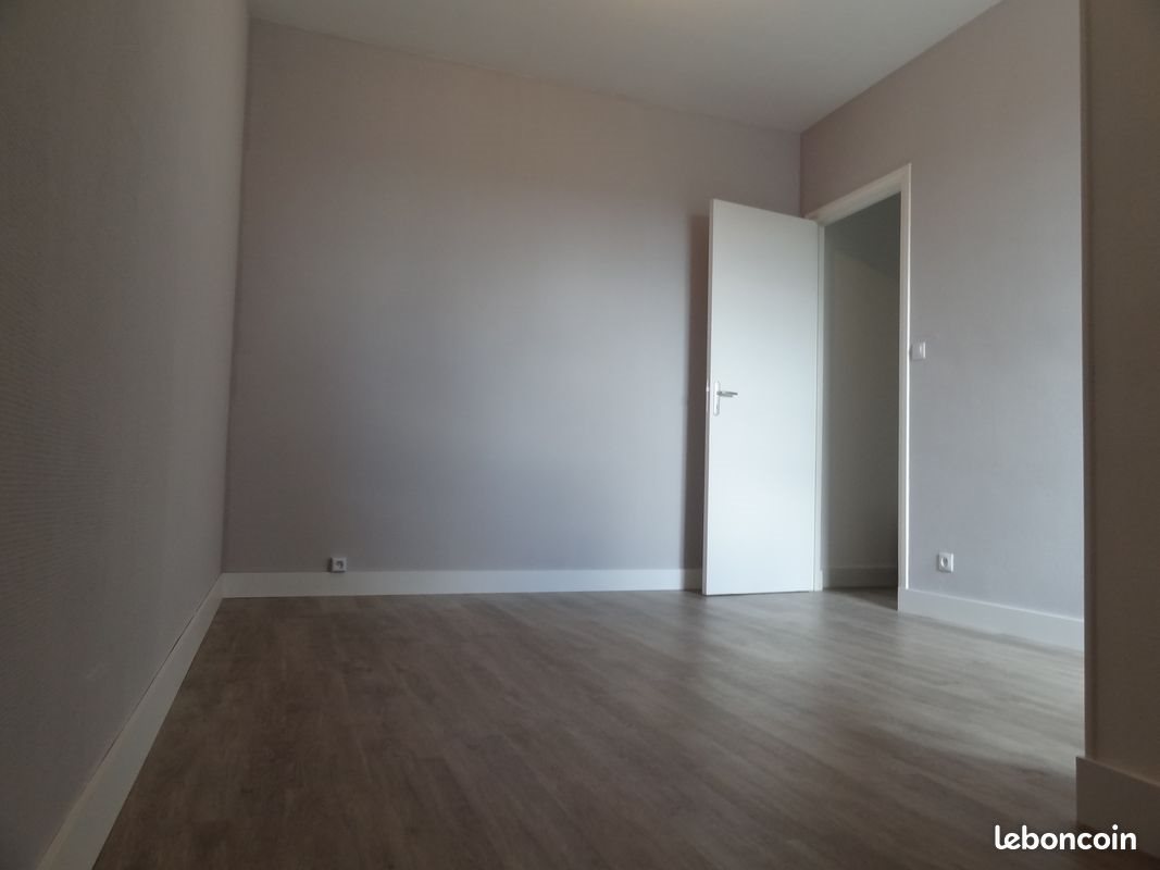 Appartement à louer, 46m², Flers